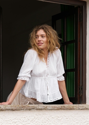 Adelia s voile bluse Hvid Neo Noir 